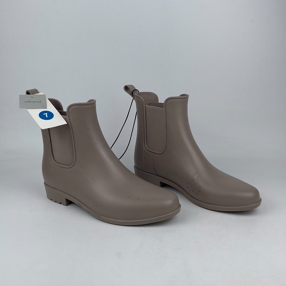 A‎ New Day Chelsea Rain Boots Women's US 7 Taupe Waterproof Round Toe Slip On - Picture 1 of 6